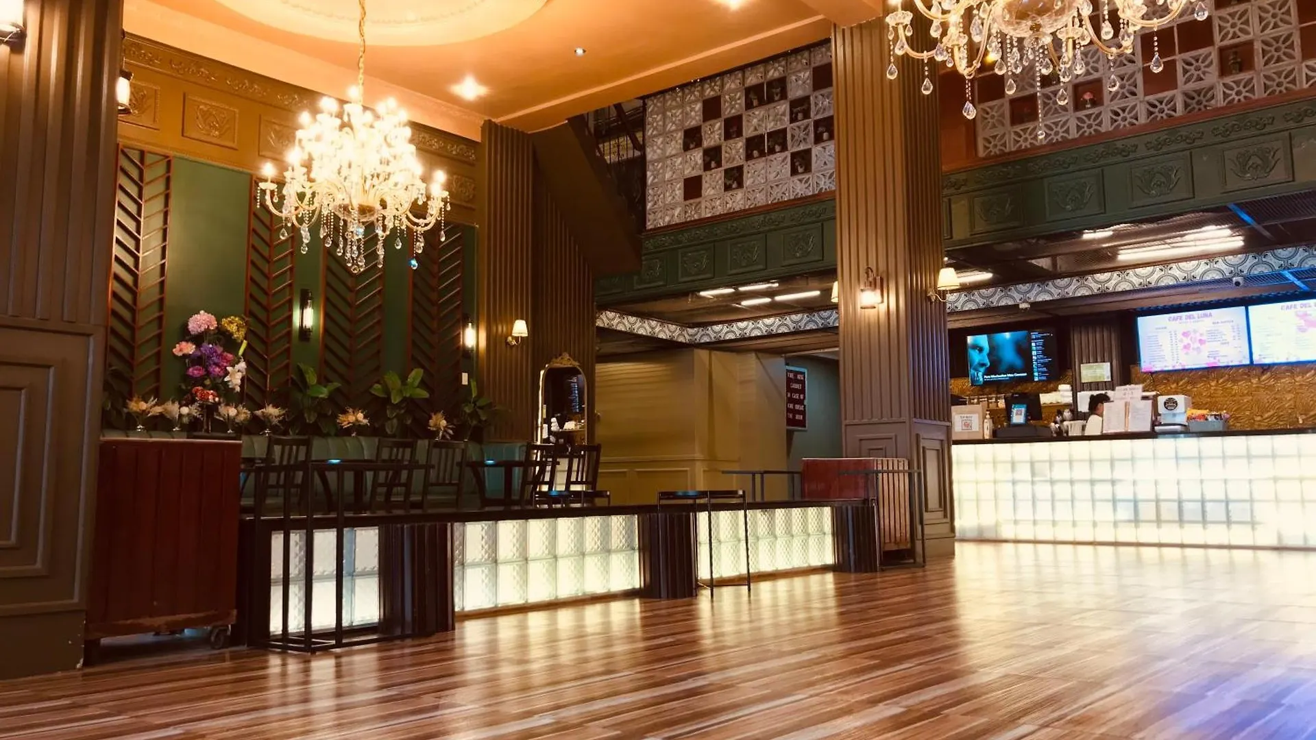 Clark Cu Hotel Angeles 3*,