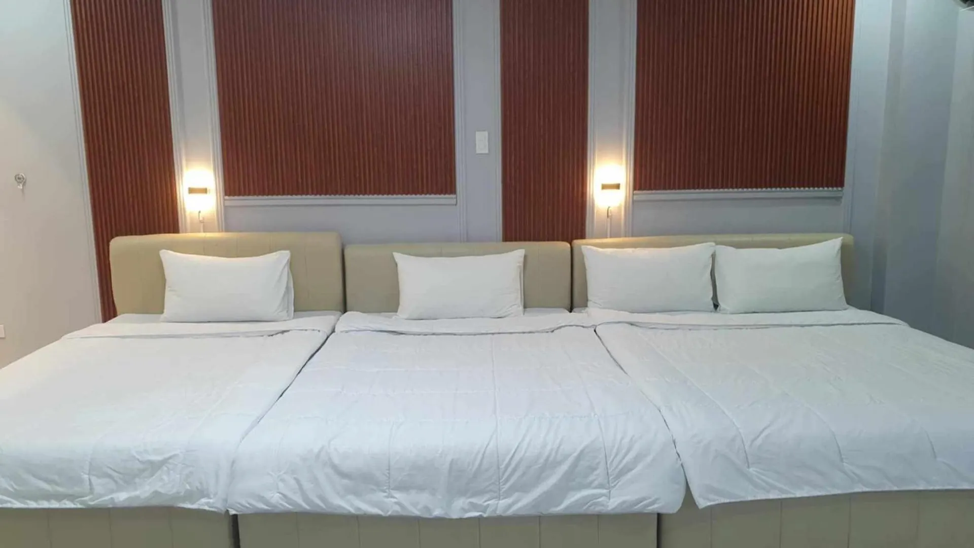 Clark Cu Hotel Angeles
